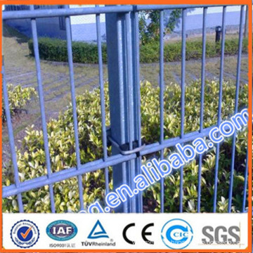 Anping Hot sale 200*50mm Low carbon steel Airport Double wire fence